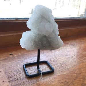 Mounted Quartz Crystal